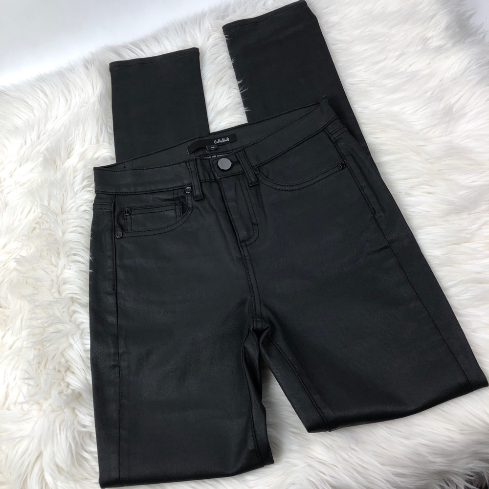 Anna Catherine | high waist skinny coated jeans